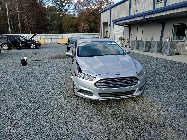 2015 Ford Fusion S VIN: 3FA6P0G79FR196284 Lot: 92087665