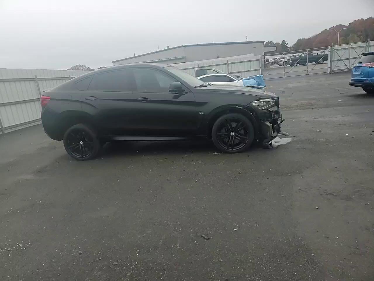 Фото: 5YMKW8C50G0R43780