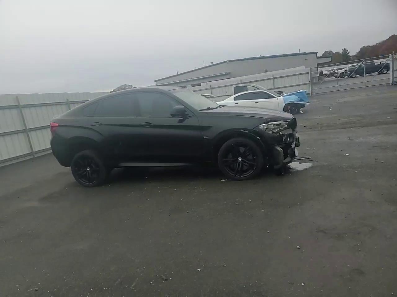 Фото: 5YMKW8C50G0R43780