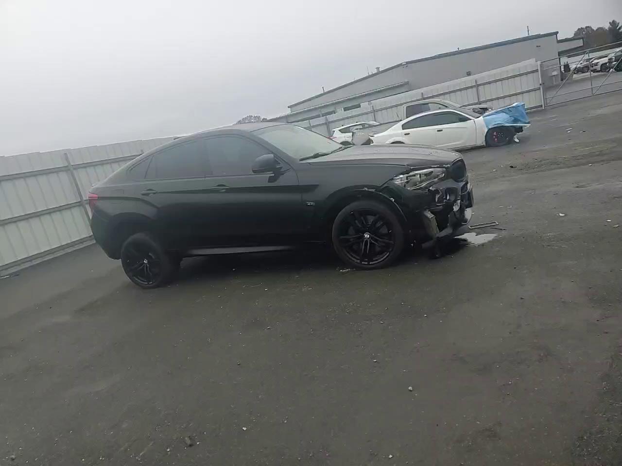 Фото: 5YMKW8C50G0R43780