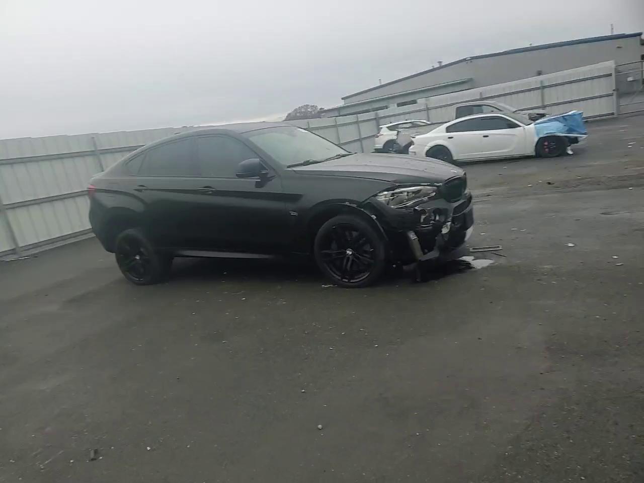 Фото: 5YMKW8C50G0R43780