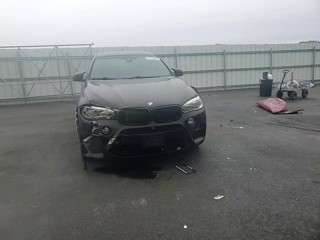 Фото: 5YMKW8C50G0R43780