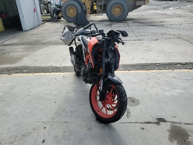2018 Ktm 390 Duke VIN: MD2JPJ406JC256752 Lot: 94164245