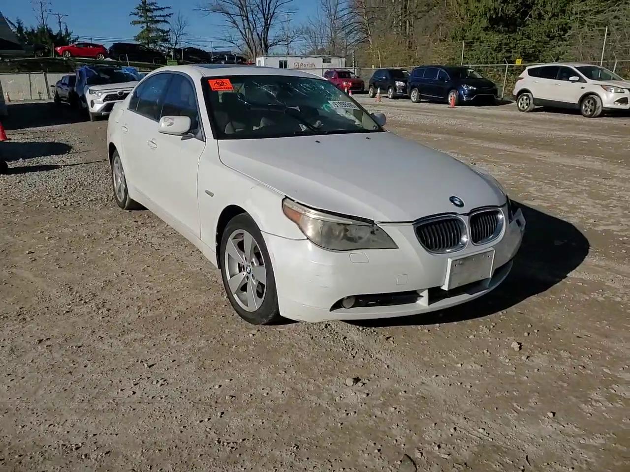 Фото: WBANF735X7CU26367