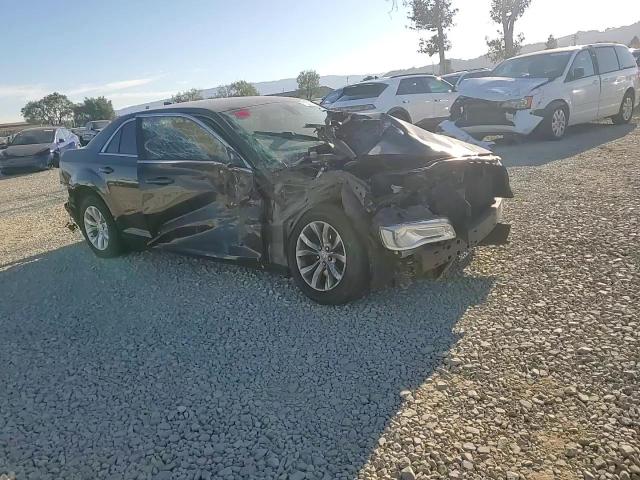 2016 Chrysler 300 Limited VIN: 2C3CCAAG6GH142093 Lot: 91221935