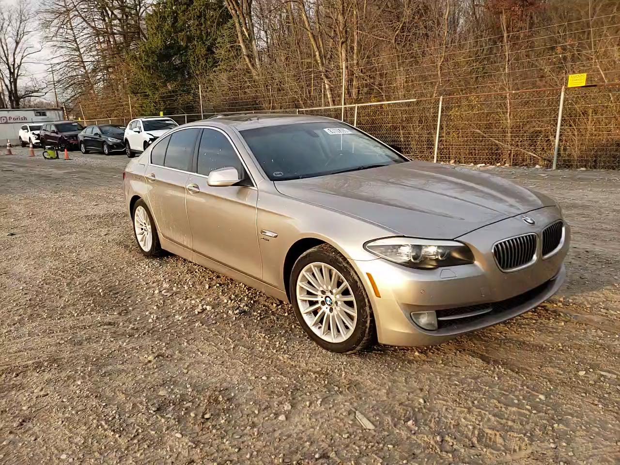 Фото: WBAFU7C51BC878145