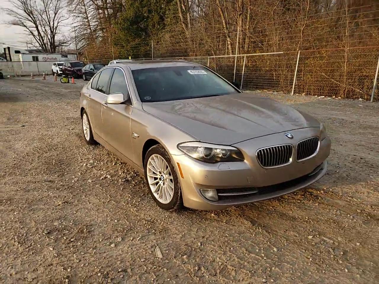 Фото: WBAFU7C51BC878145