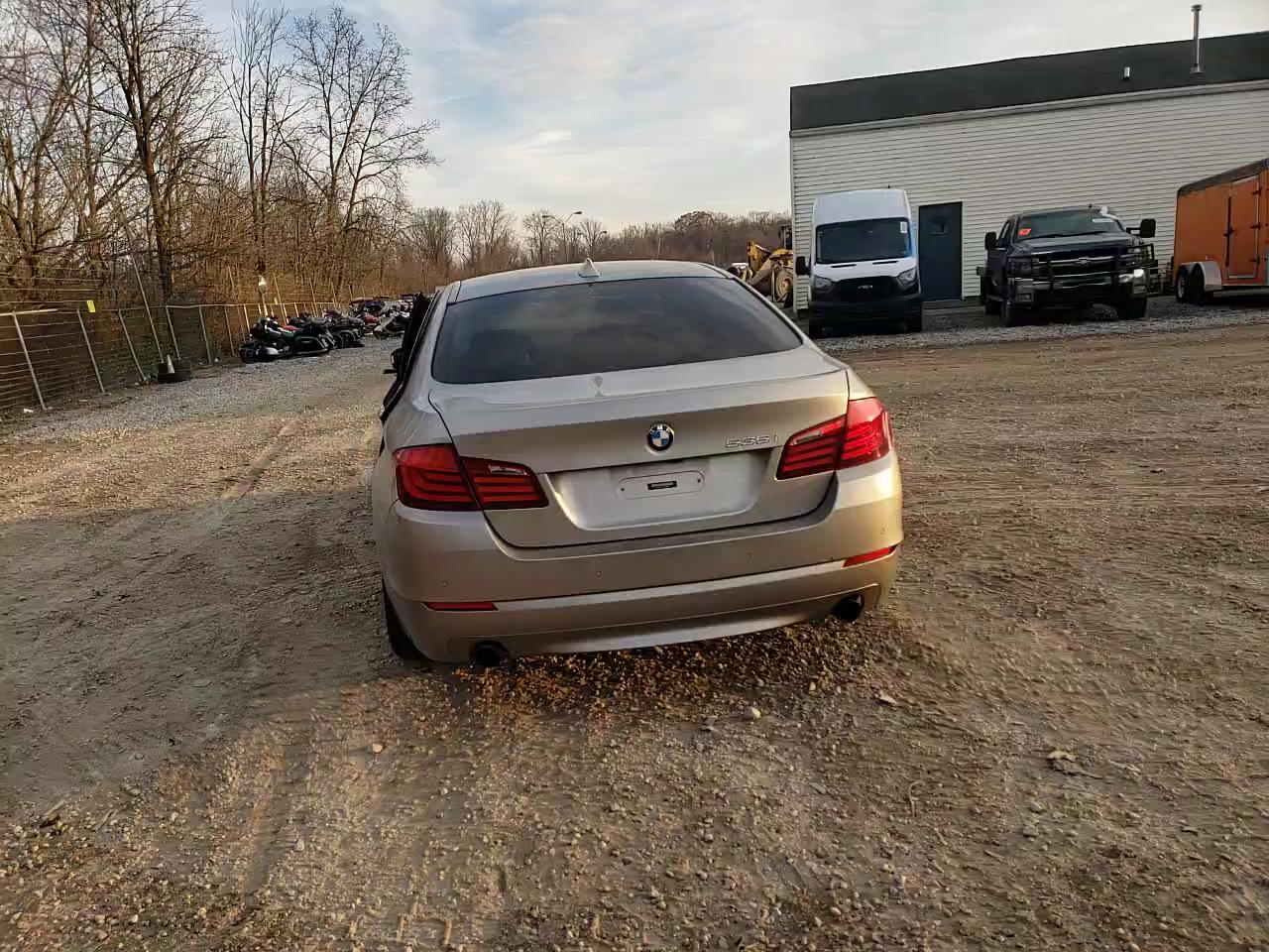 Фото: WBAFU7C51BC878145