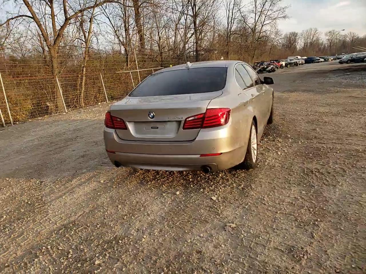 Фото: WBAFU7C51BC878145