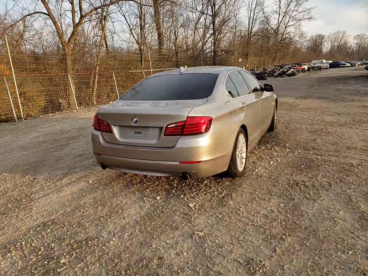 Фото: WBAFU7C51BC878145