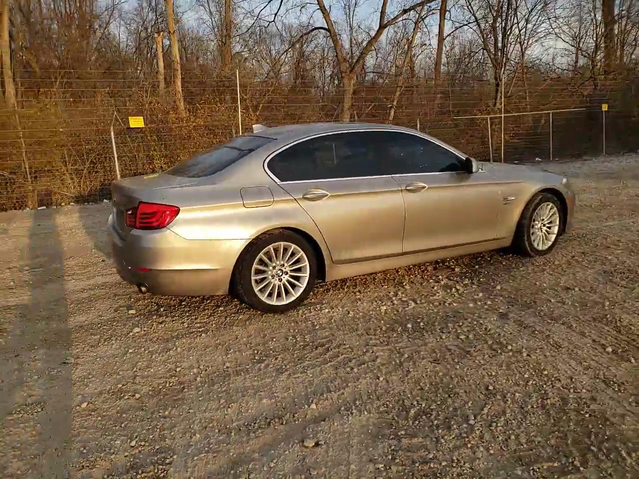 Фото: WBAFU7C51BC878145