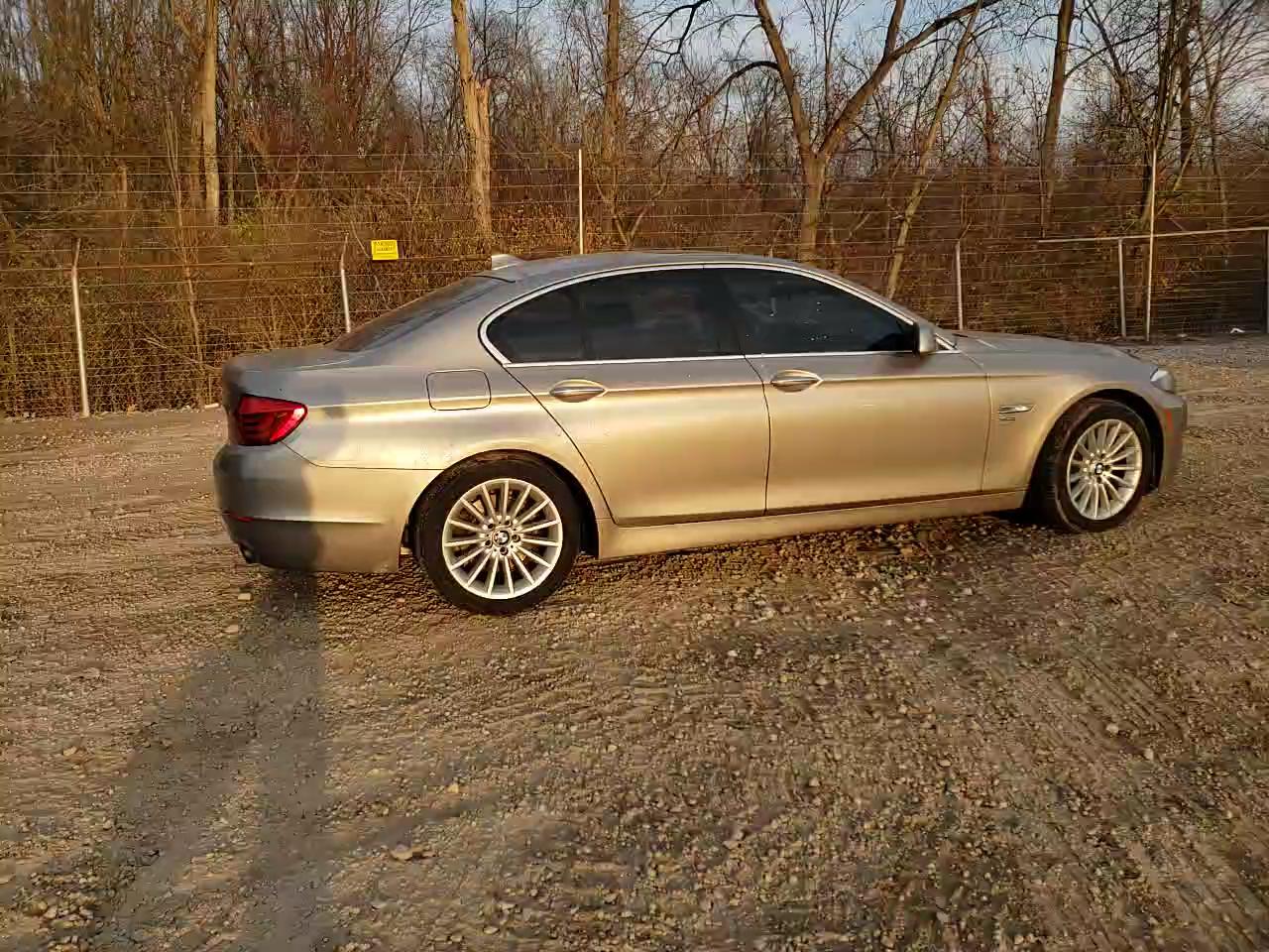 Фото: WBAFU7C51BC878145