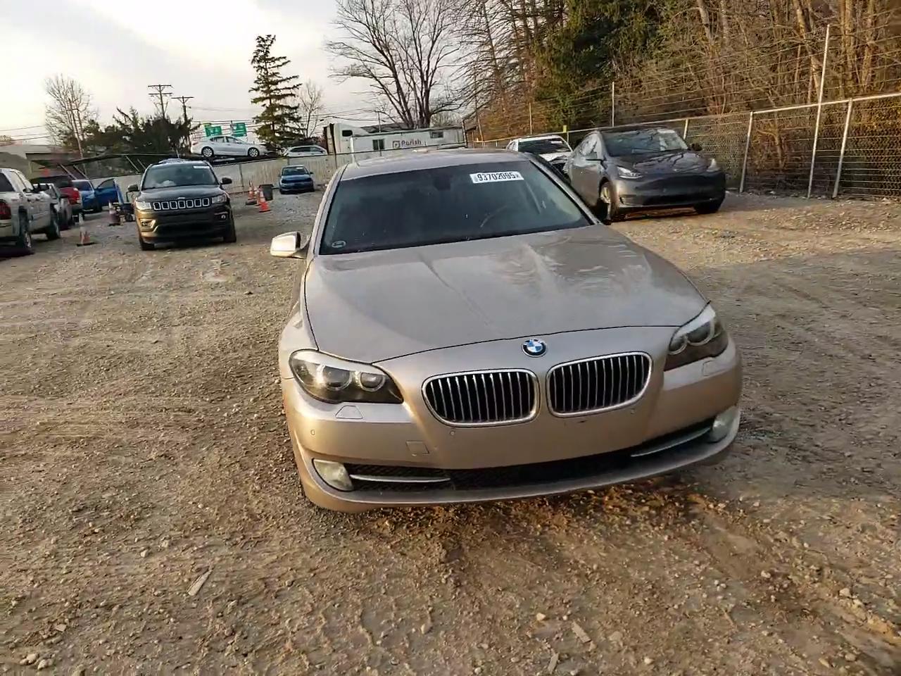 Фото: WBAFU7C51BC878145