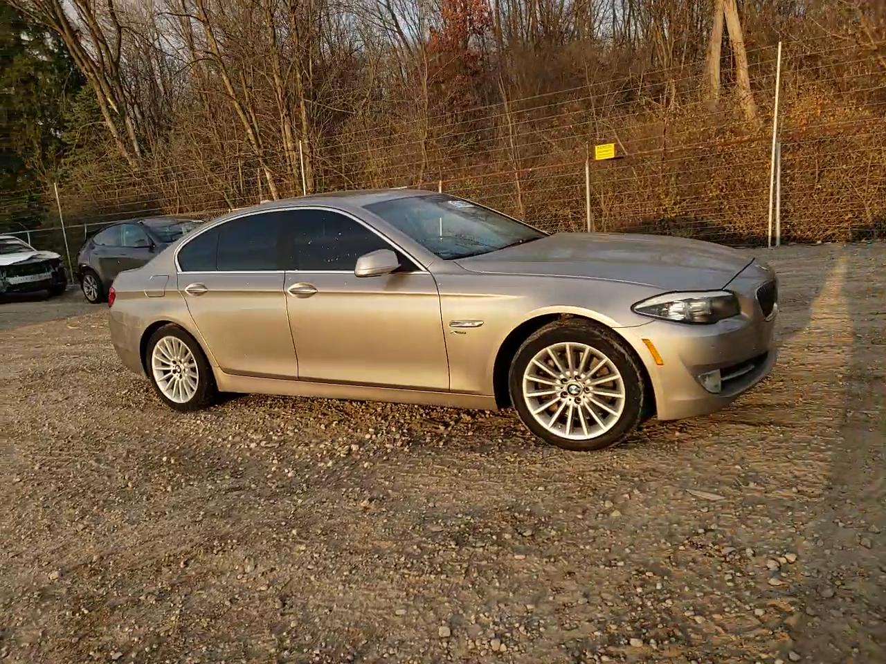 Фото: WBAFU7C51BC878145