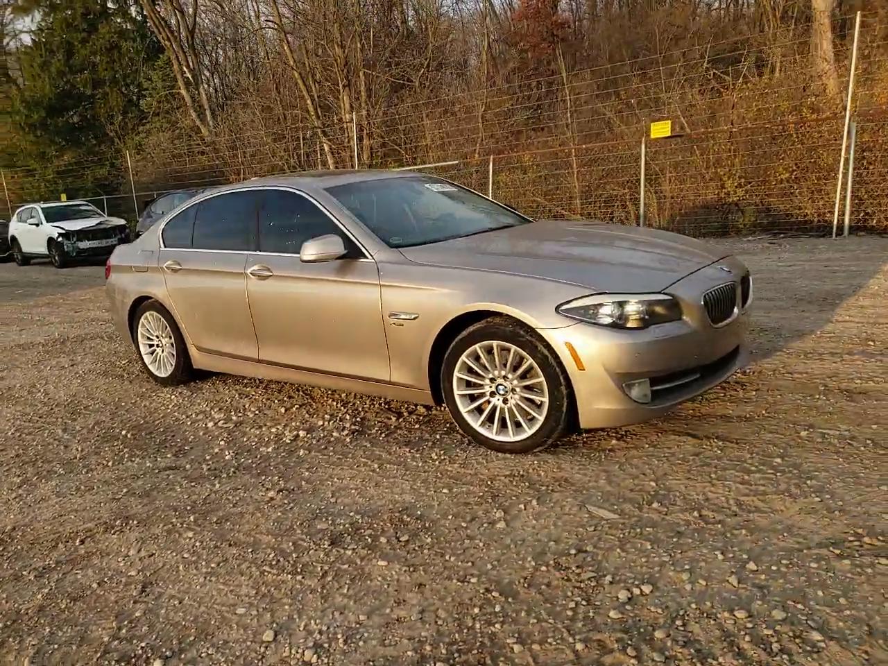 Фото: WBAFU7C51BC878145