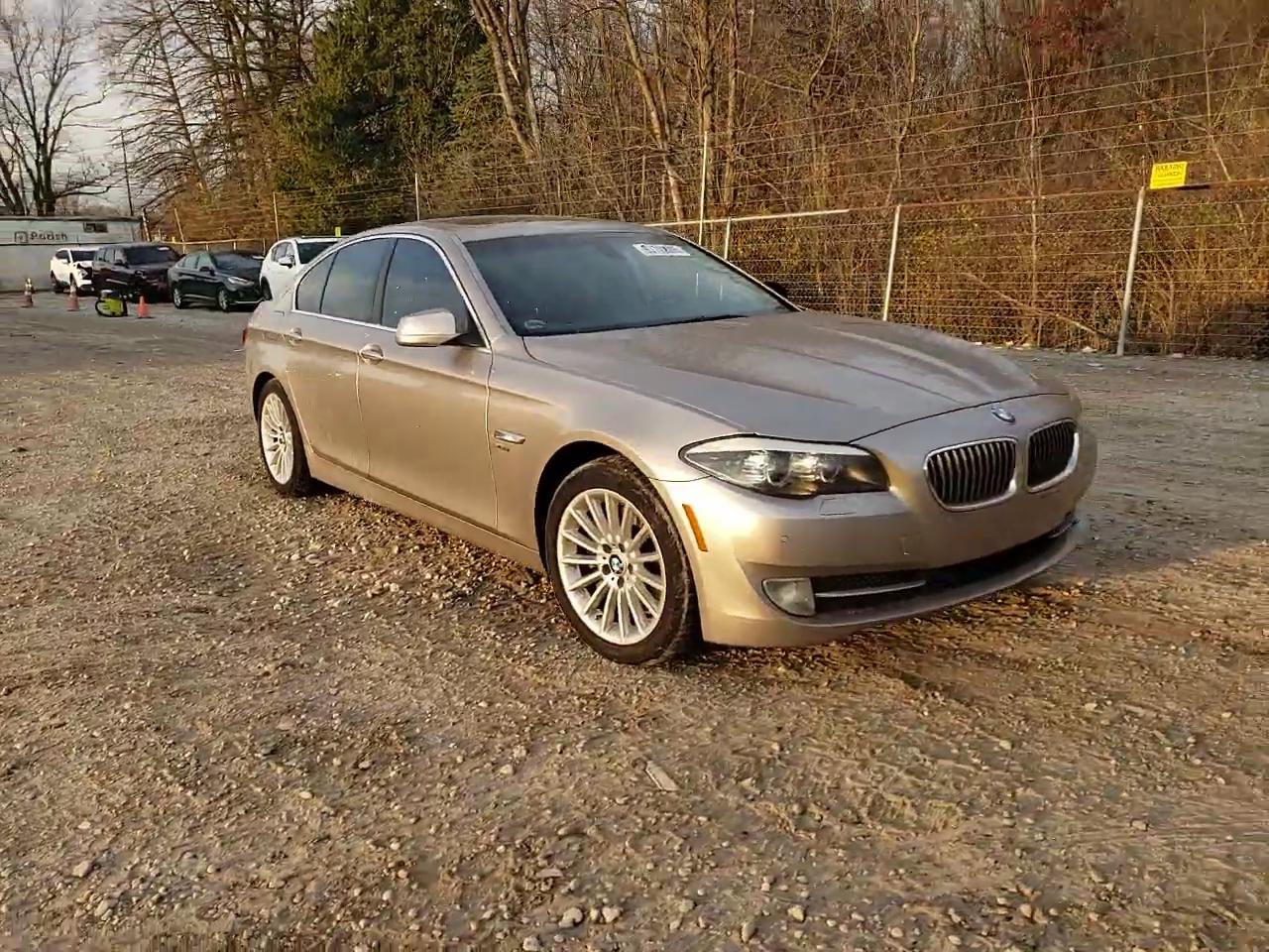 Фото: WBAFU7C51BC878145