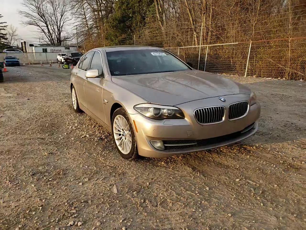 Фото: WBAFU7C51BC878145