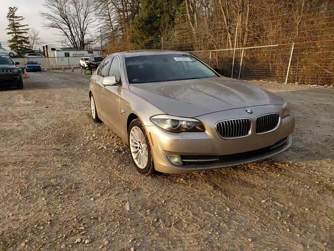 Фото: WBAFU7C51BC878145