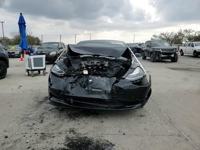 2019 Tesla Model 3 VIN: 5YJ3E1EB3KF390675 Lot: 93691445