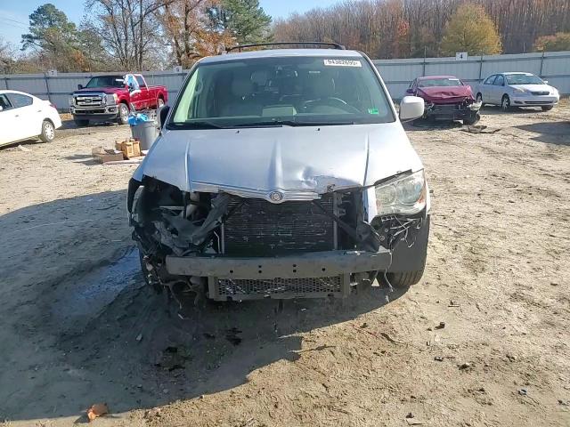 2008 Chrysler Town & Country Touring VIN: 2A8HR54P38R663151 Lot: 94382695