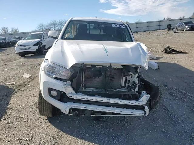 2017 Toyota Tacoma Access Cab VIN: 5TFRX5GN2HX080566 Lot: 92470225