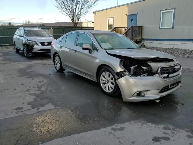 2015 Subaru Legacy 2.5I Premium VIN: 4S3BNAC67F3063264 Lot: 92527905