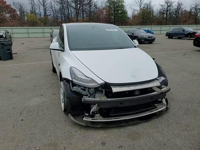 2021 Tesla Model Y VIN: 5YJYGDEE3MF145180 Lot: 90601885