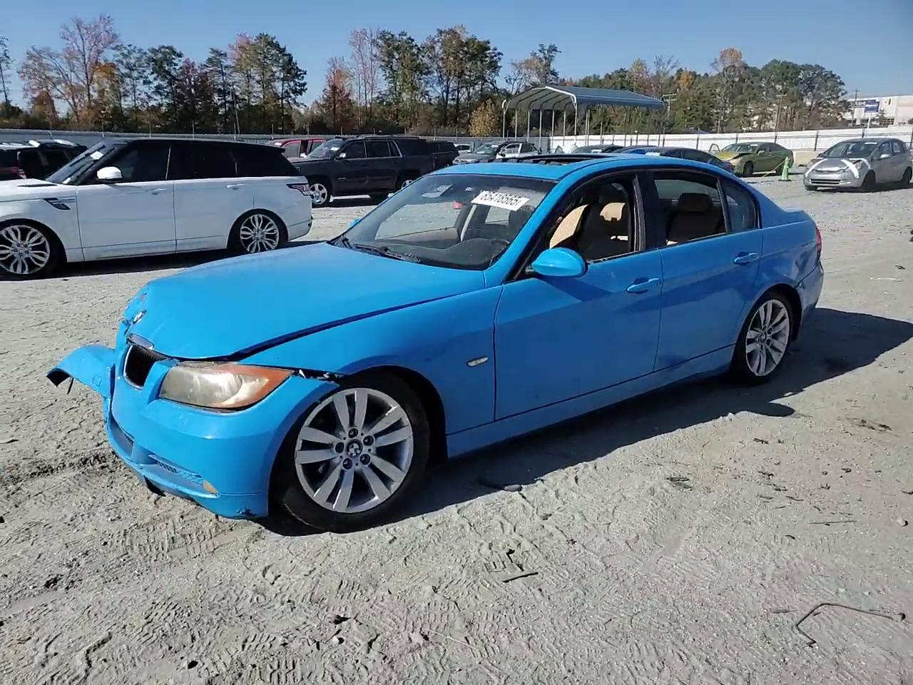 Фото: WBAVA33527PV64260