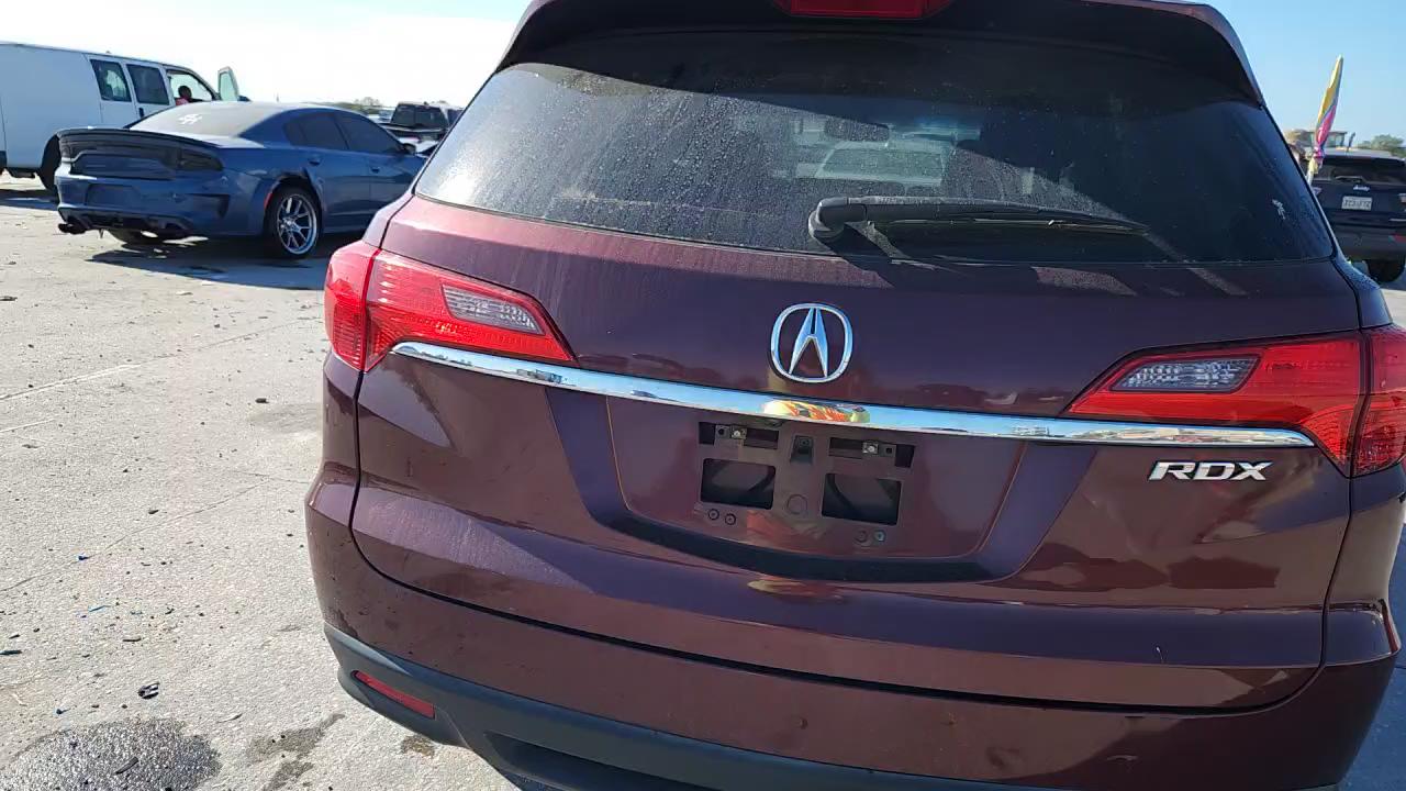 Фото: 5J8TB3H30DL000755