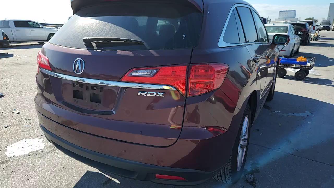 Фото: 5J8TB3H30DL000755