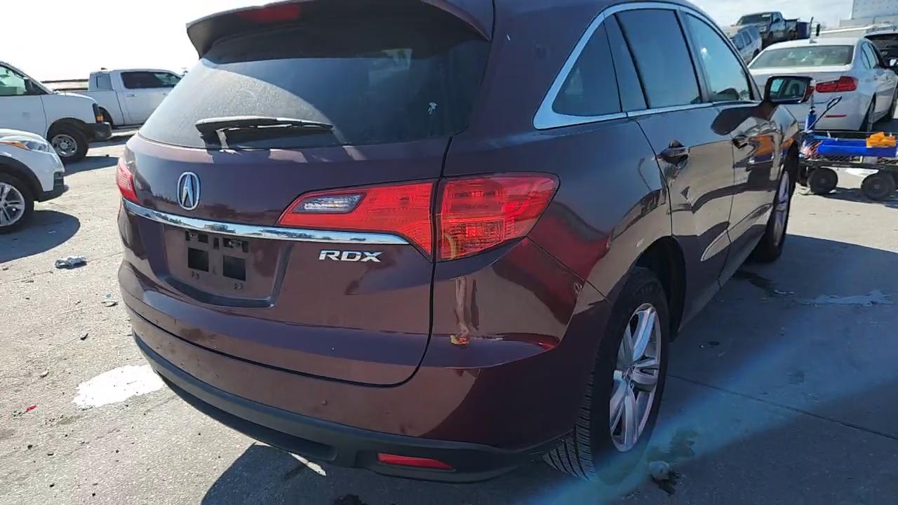 Фото: 5J8TB3H30DL000755