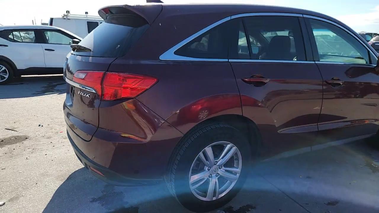 Фото: 5J8TB3H30DL000755