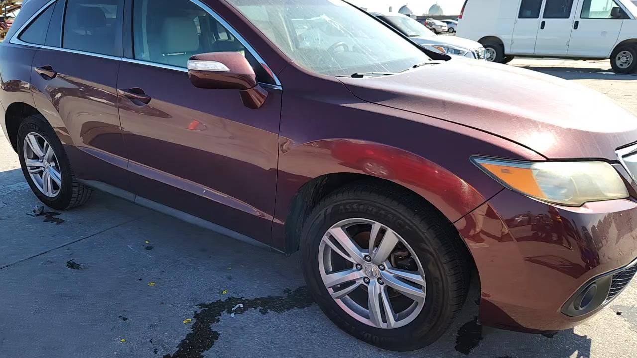 Фото: 5J8TB3H30DL000755