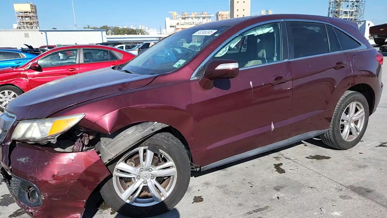 Фото: 5J8TB3H30DL000755