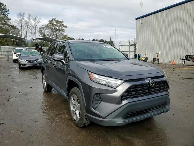 2022 Toyota Rav4 Xle VIN: 2T3W1RFVXNC177769 Lot: 93848595