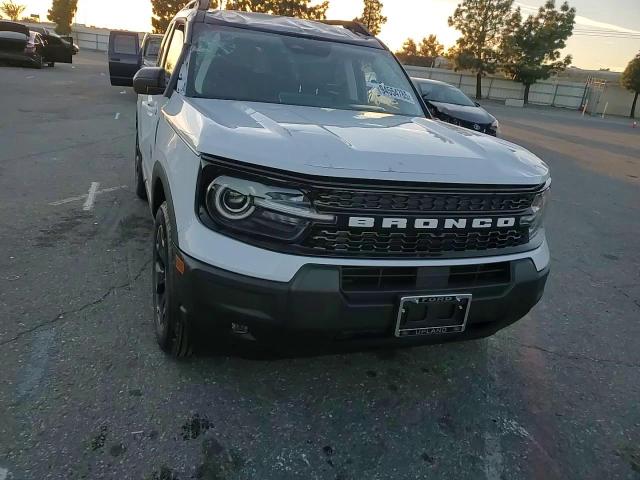 2025 Ford Bronco Sport Outer Banks VIN: 3FMCR9CNXSRF50660 Lot: 94554785