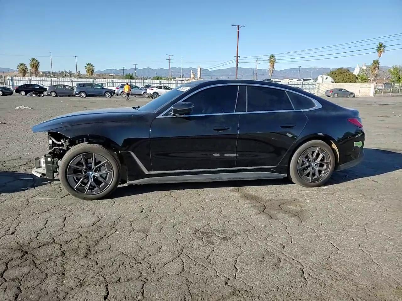 Фото: WBY73AW02PFP68460