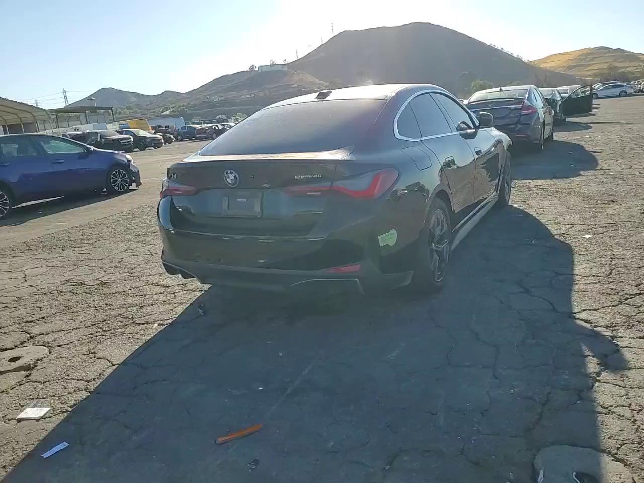 Фото: WBY73AW02PFP68460