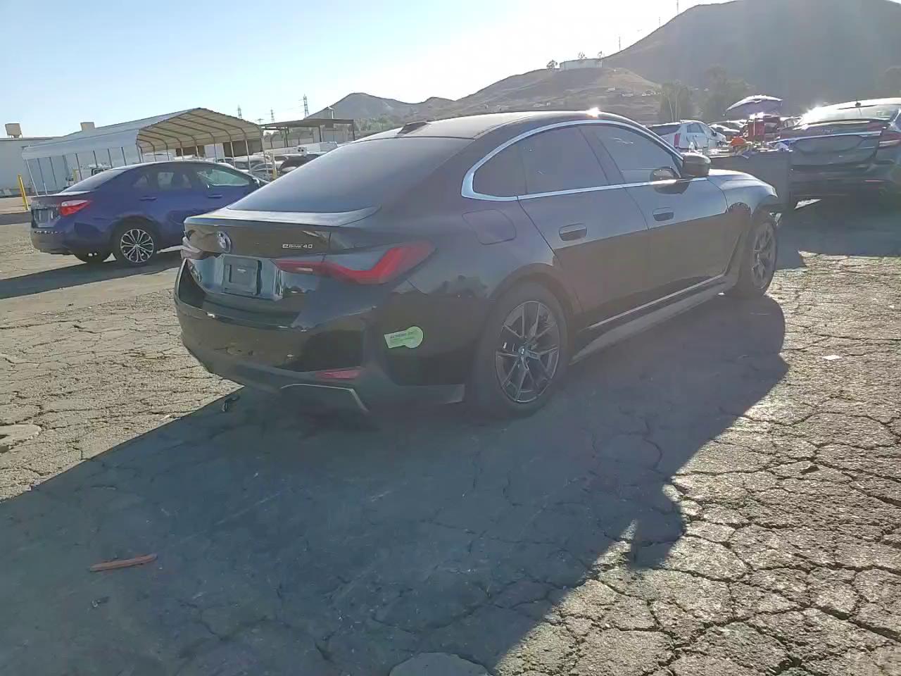 Фото: WBY73AW02PFP68460