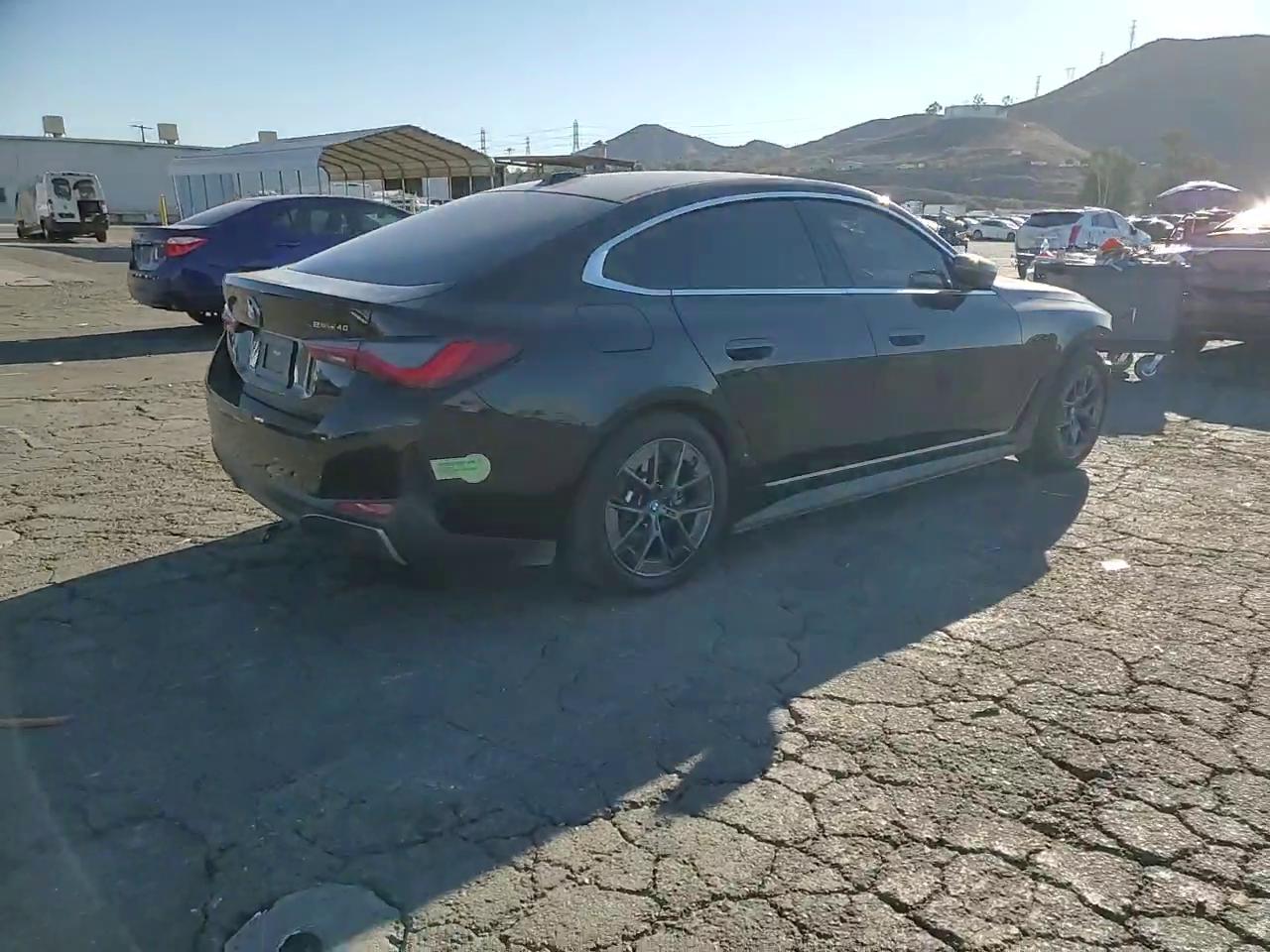 Фото: WBY73AW02PFP68460