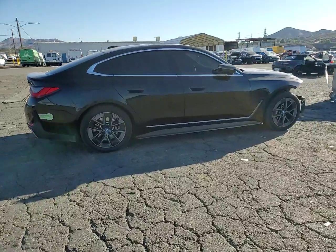 Фото: WBY73AW02PFP68460