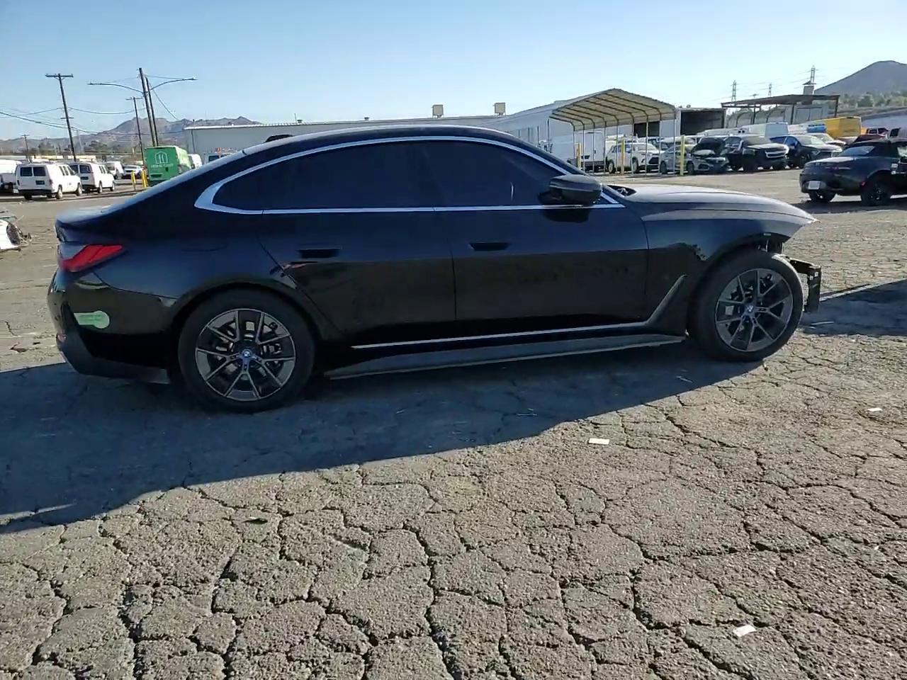 Фото: WBY73AW02PFP68460