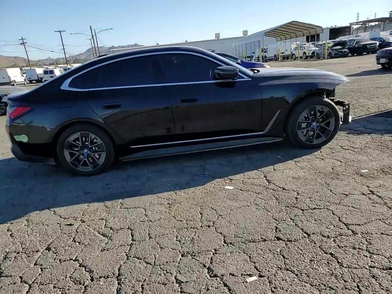 Фото: WBY73AW02PFP68460