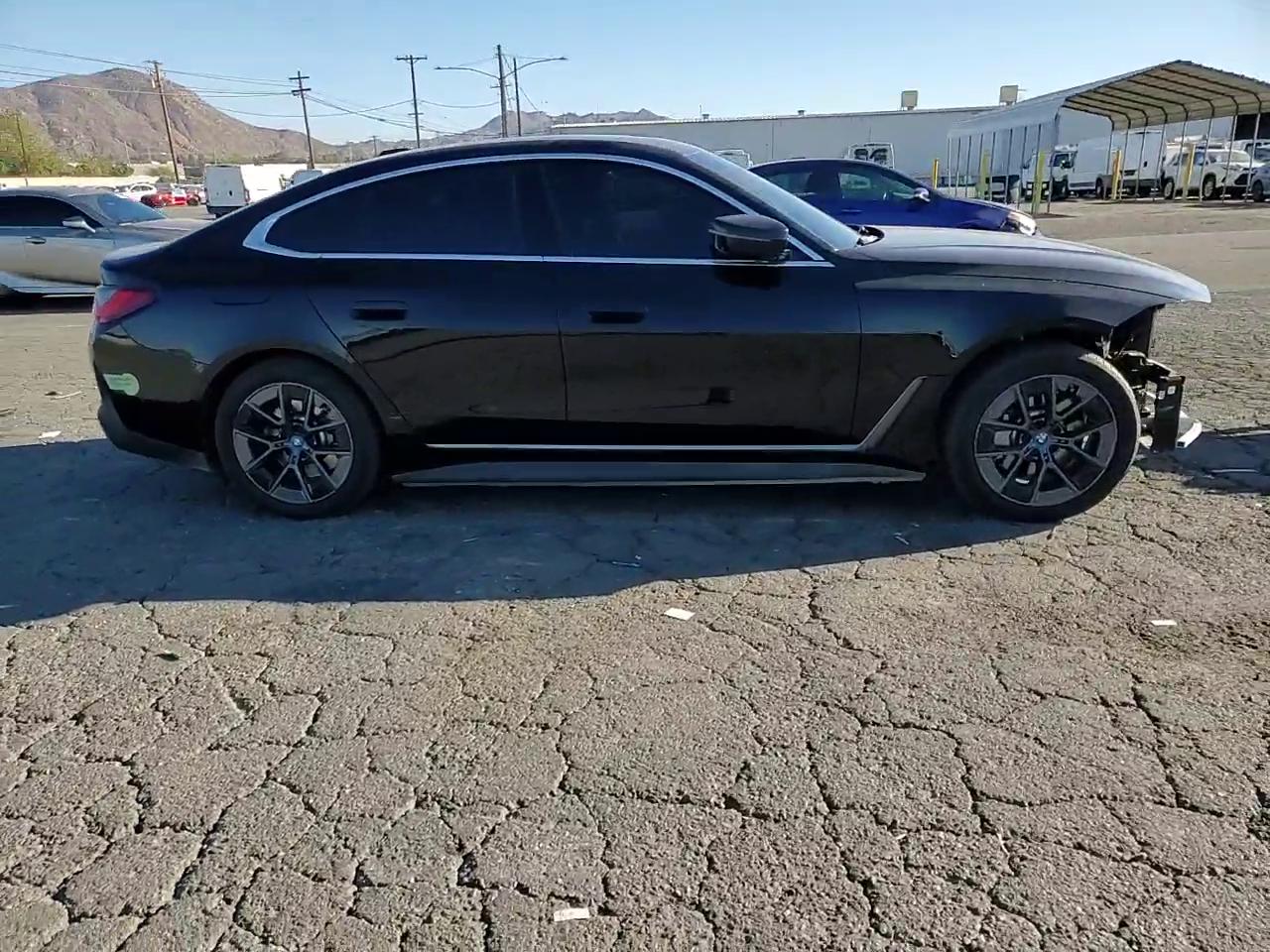 Фото: WBY73AW02PFP68460