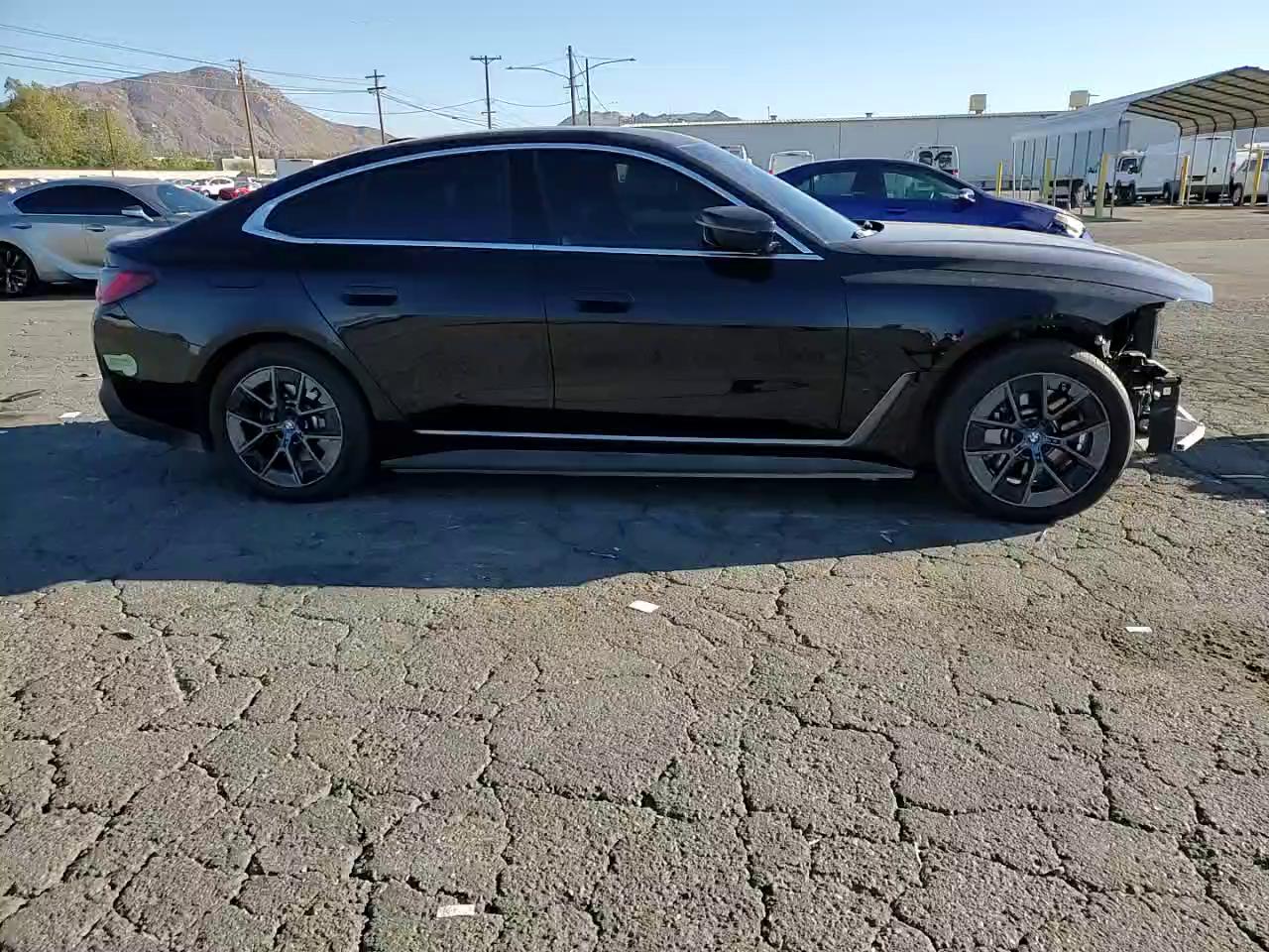 Фото: WBY73AW02PFP68460