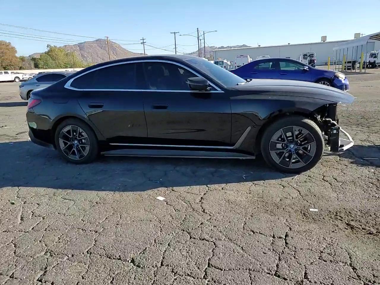 Фото: WBY73AW02PFP68460