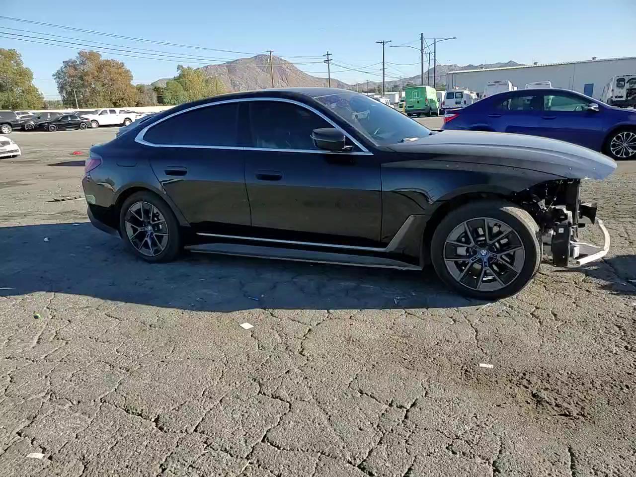 Фото: WBY73AW02PFP68460