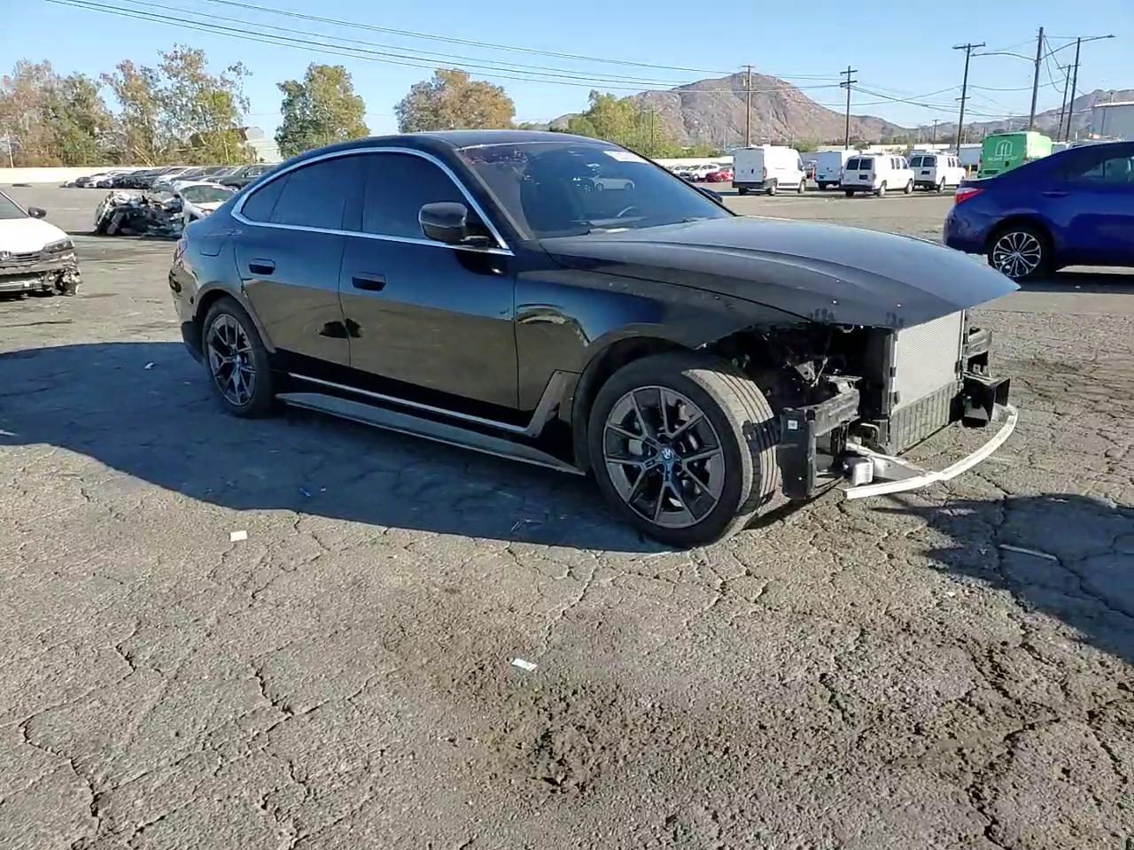 Фото: WBY73AW02PFP68460