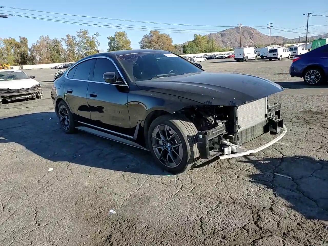 Фото: WBY73AW02PFP68460