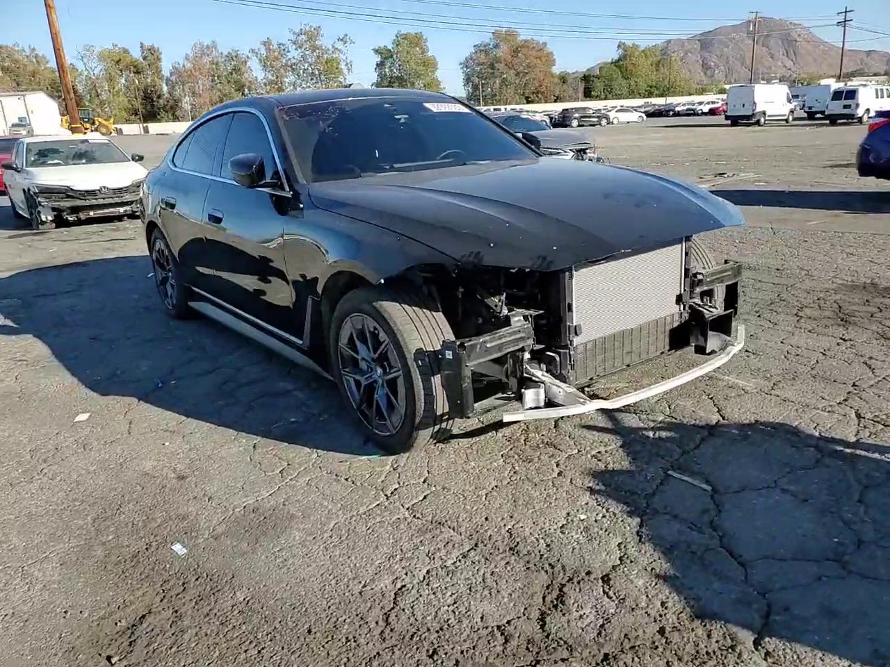 Фото: WBY73AW02PFP68460